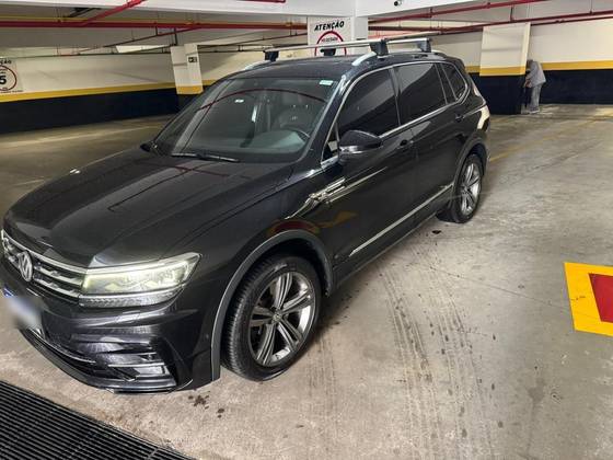 VOLKSWAGEN TIGUAN 2.0 350 TSI GASOLINA ALLSPACE R-LINE 4MOTION DSG VOLKSWAGEN TIGUAN 2.0 350 TSI GASOLINA ALLSPACE R-LINE 4MOTION DSG